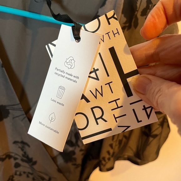 41 Hawthorne  Flutter Sleeve Mock Wrap Dress in Style Scarlet in Charcoal Size S - Picture 5 of 8